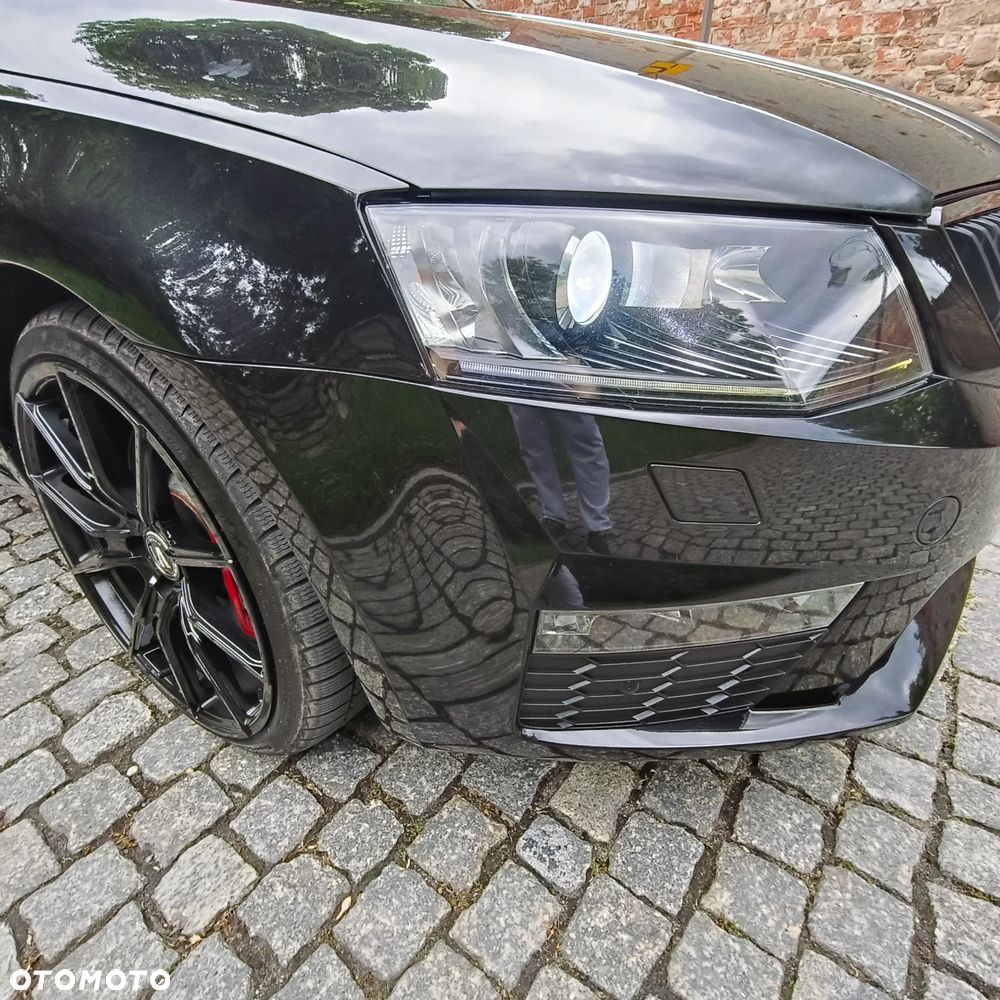 Skoda Octavia 2.0 TDI RS DSG - 33