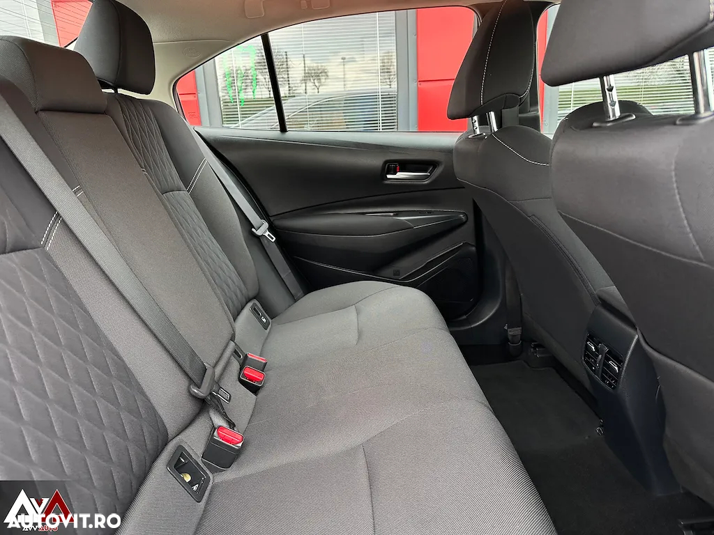 Toyota Corolla - 7