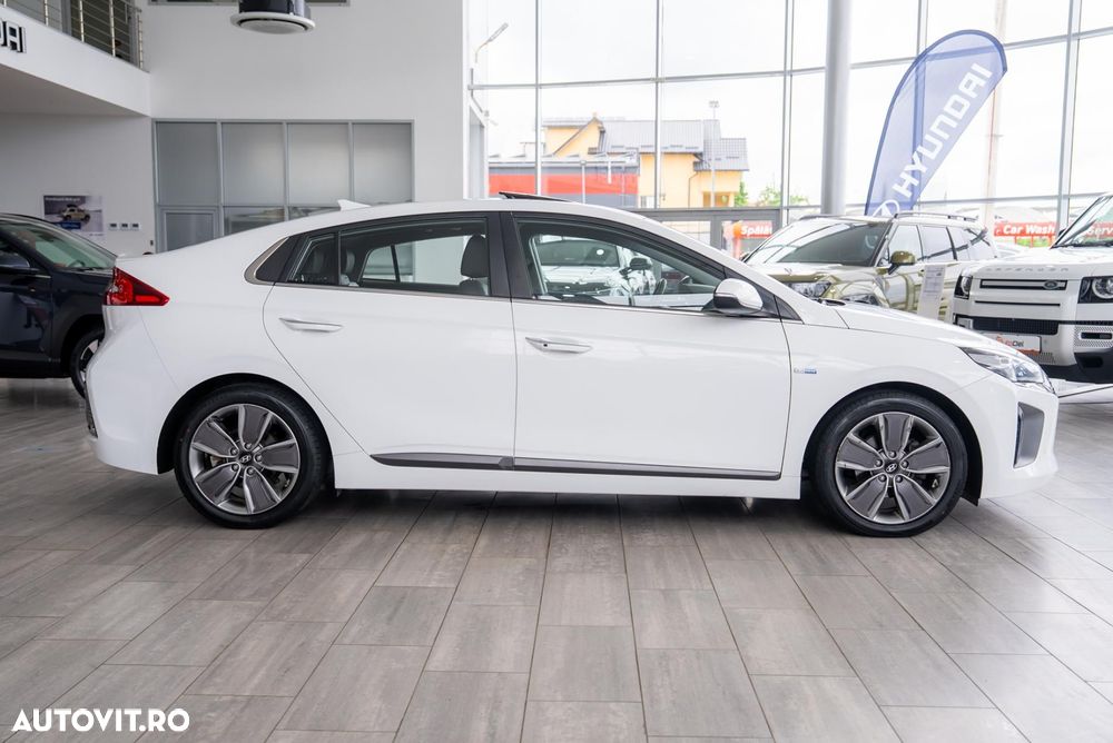 Hyundai IONIQ 1.6 GDI Premium - 11