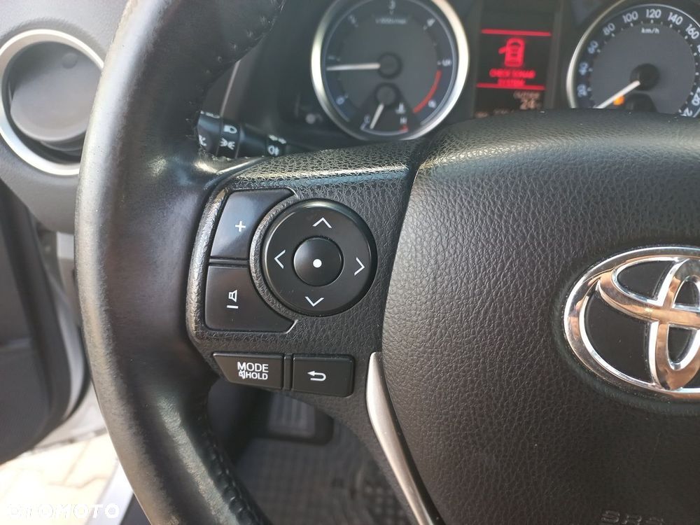 Toyota Auris 2.0 D-4D Premium - 16