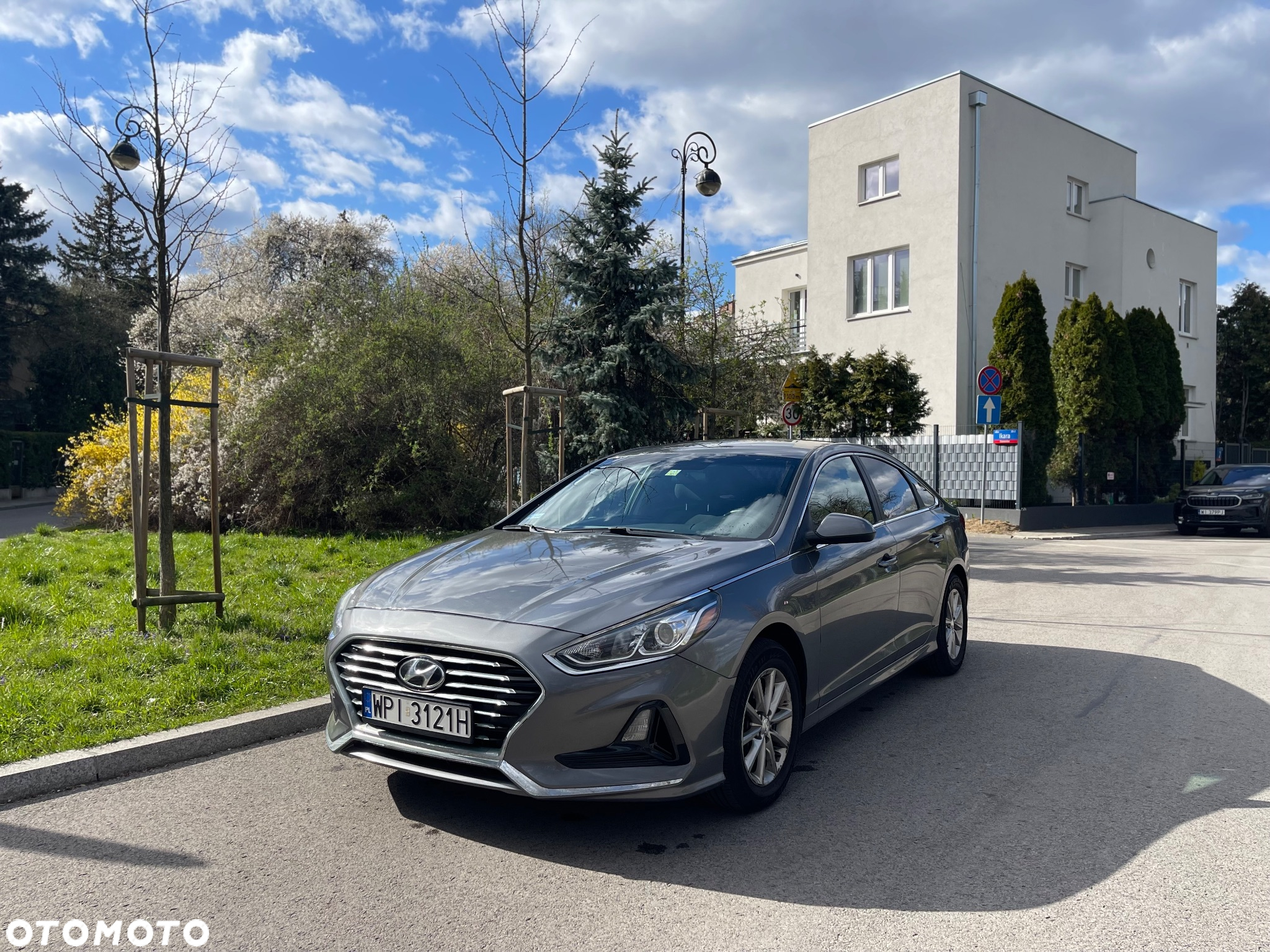 Hyundai Sonata - 8