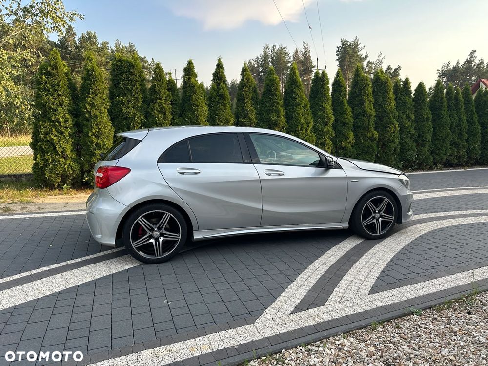 Mercedes-Benz Klasa A 250 (BlueEFFICIENCY) 7G-DCT AMG Sport - 2
