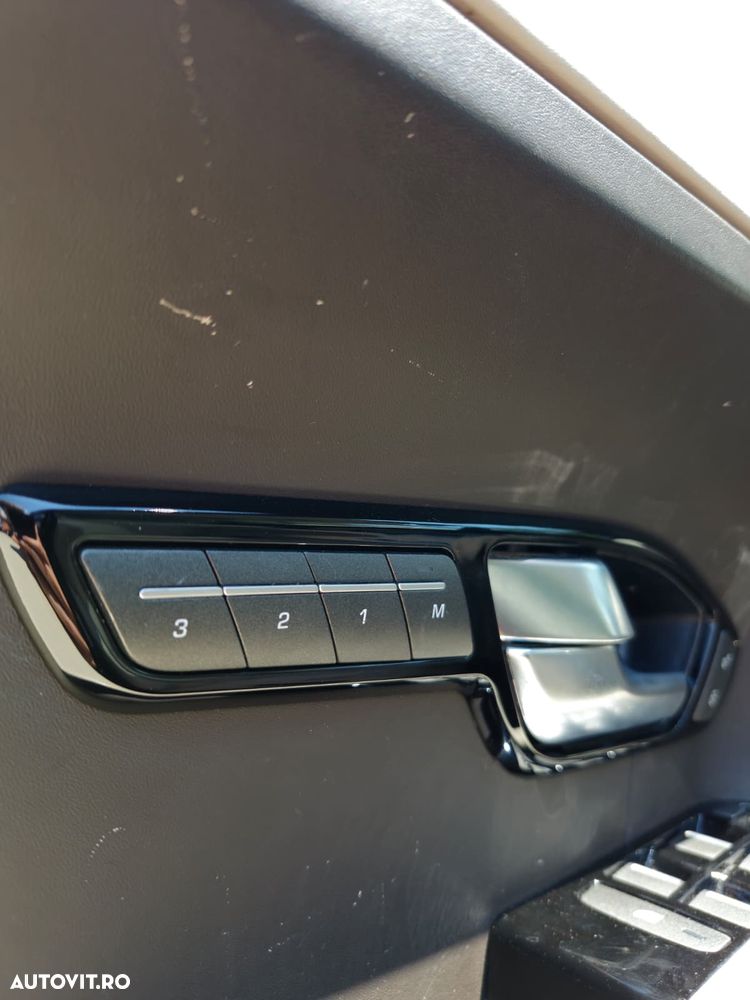 Land Rover Range Rover Evoque - 13