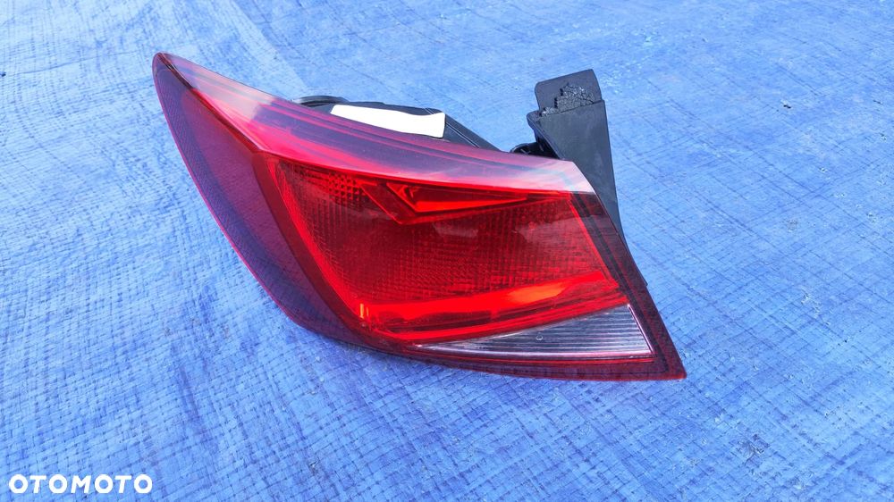 KLAPA ZDERZAK WZMOCNIENIE BELKA OSŁONA LAMPA TYŁ KOMPLETNY TYŁ DUPA CZARNY ORYGINALNY LAKIER SEAT LEON III 3 HB 5D 12-16r - 22