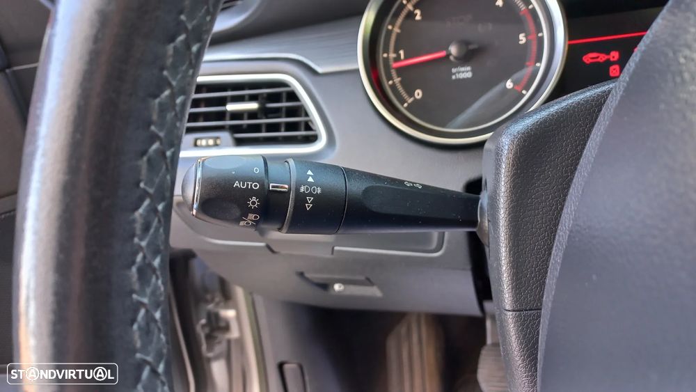 Peugeot 508 SW HDi FAP 115 Access - 15