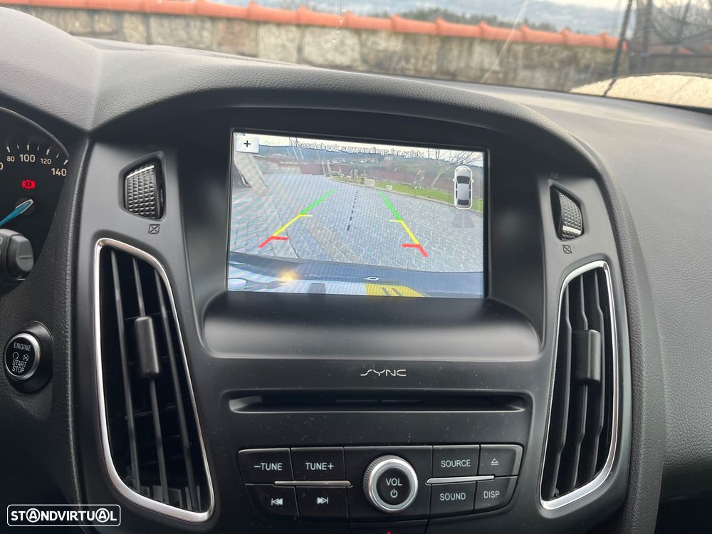 Ford Focus SW 1.0 EcoBoost Titanium - 14