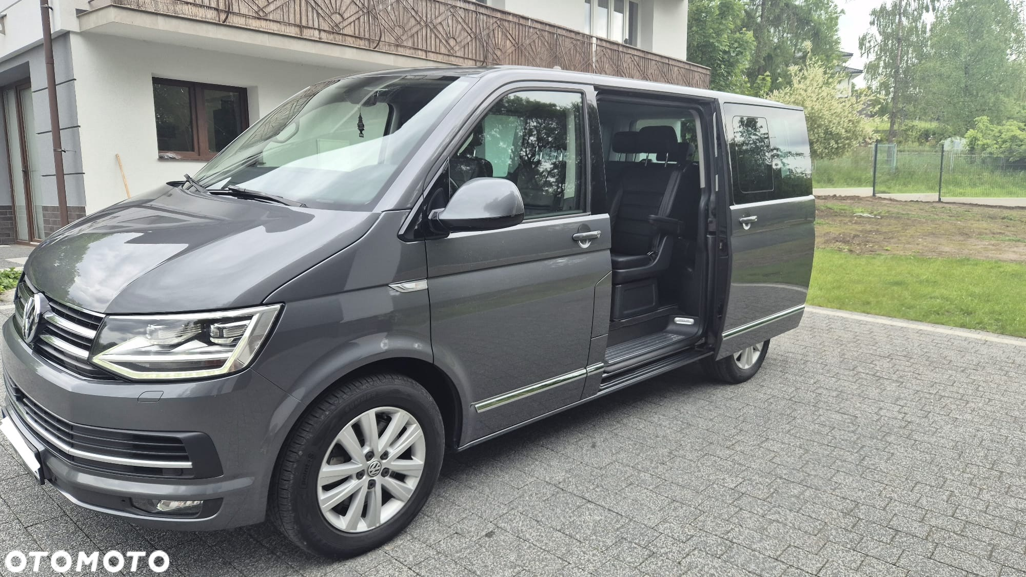 Volkswagen Multivan - 3