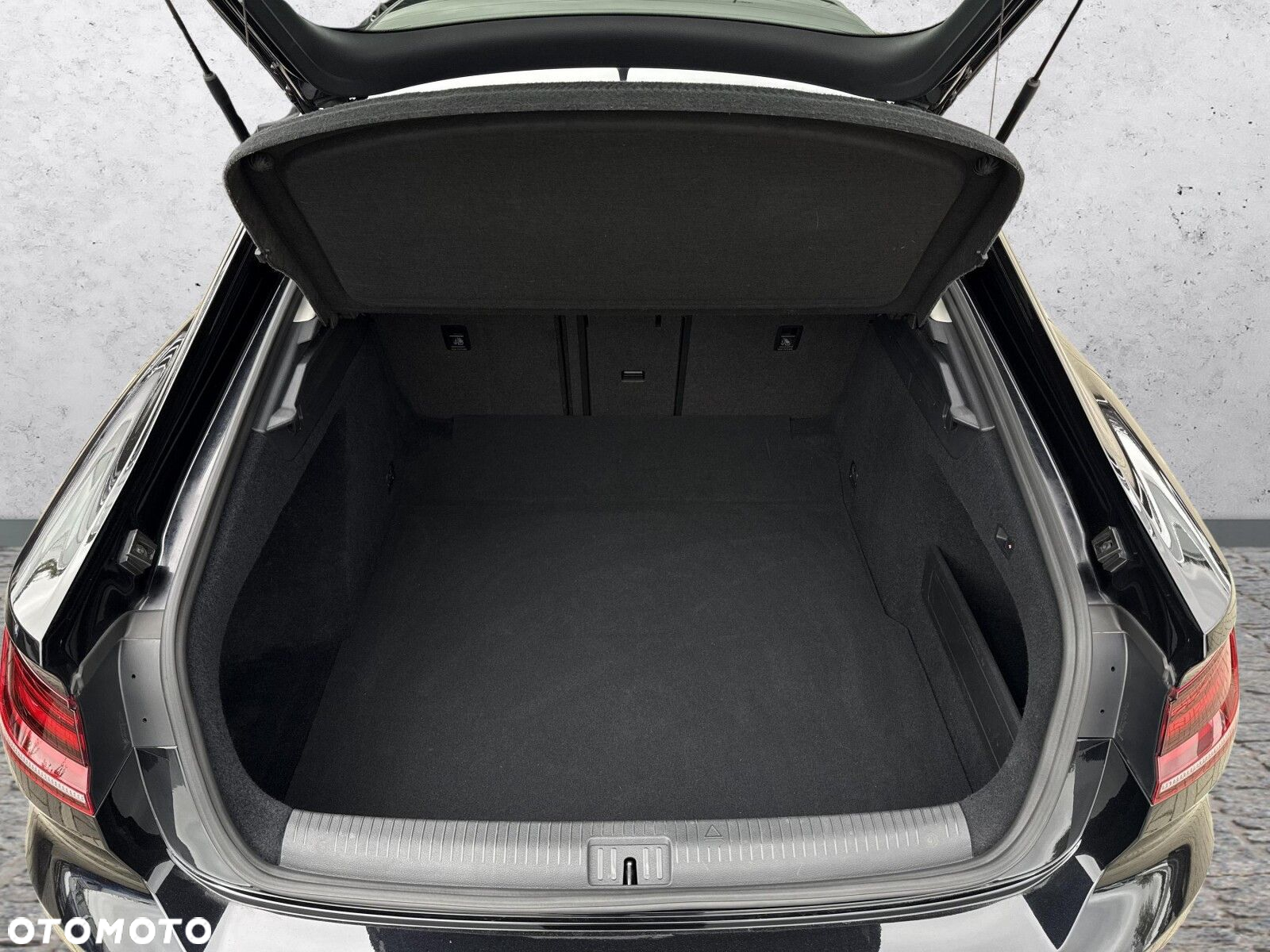 Volkswagen Arteon 2.0 TSI Elegance DSG - 33