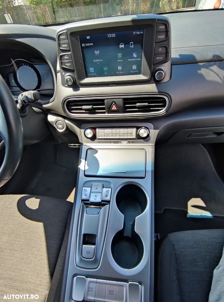 Hyundai KONA EV - 14