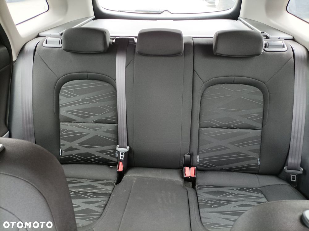 Kia Ceed 1.6 CRDi M - 8