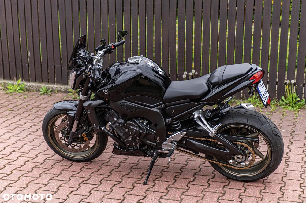 Yamaha FZ - 10