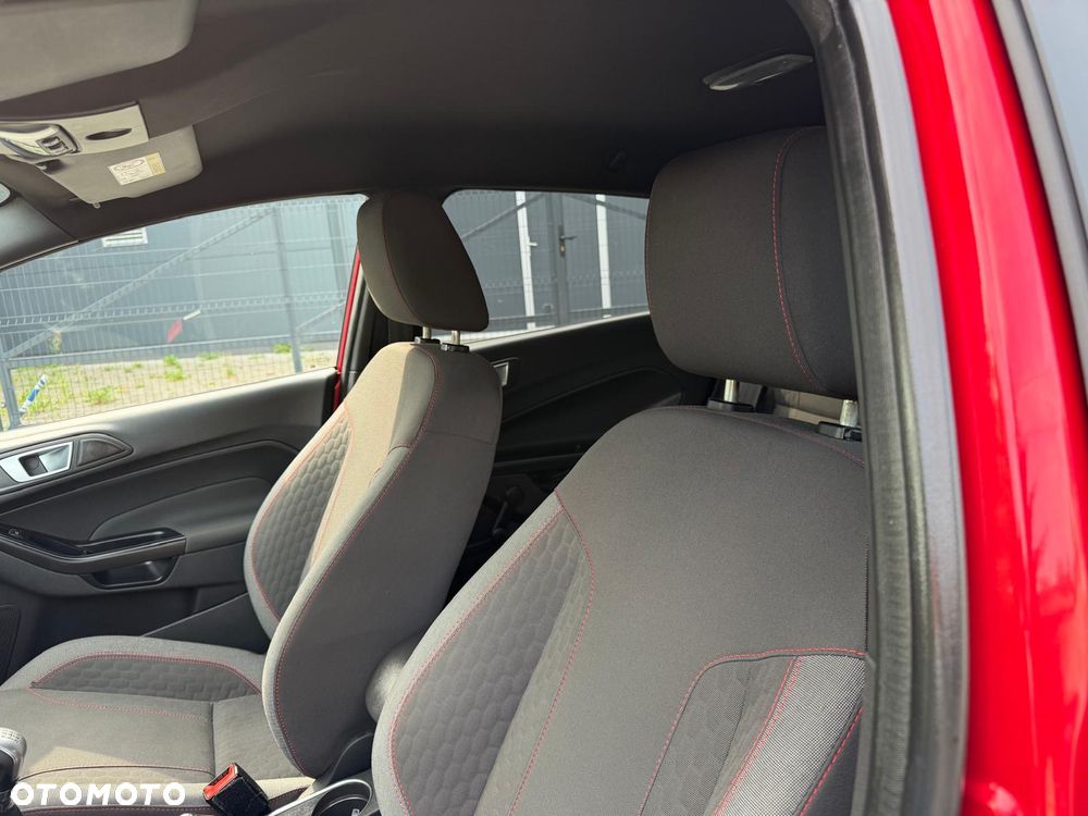 Ford Fiesta 1.0 EcoBoost S&S ST-LINE - 23