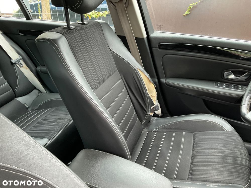 Renault Laguna 2.0 dCi Black Edition - 12