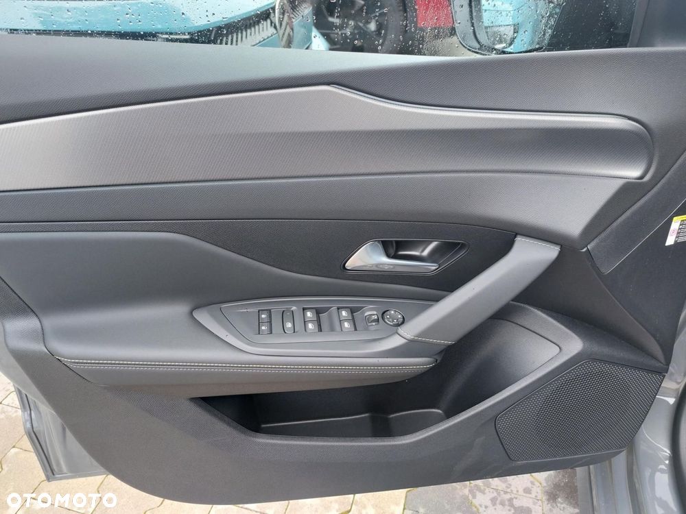 Peugeot 308 1.5 BlueHDi GT Exclusive S&S EAT8 - 14