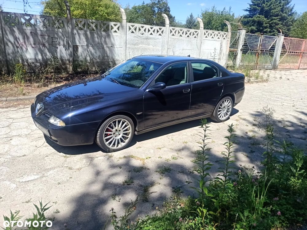 Alfa Romeo 166 3.0 V6 24v - 3