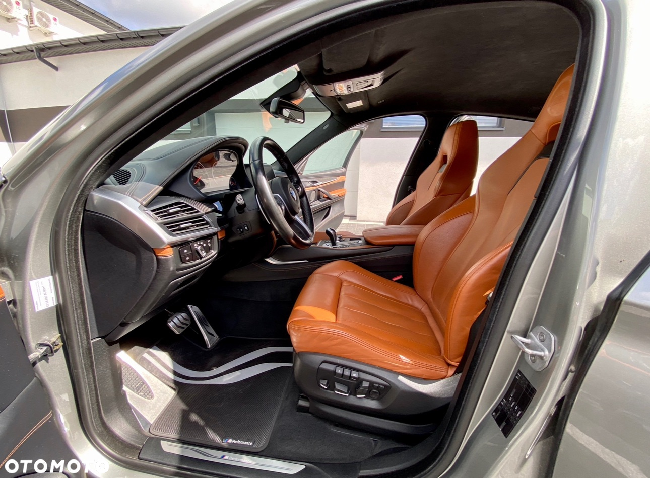 BMW X6M - 21