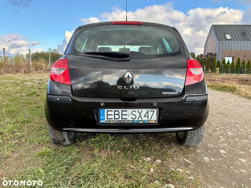 Renault Clio - 13