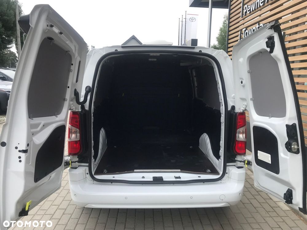 Toyota Proace City - 7