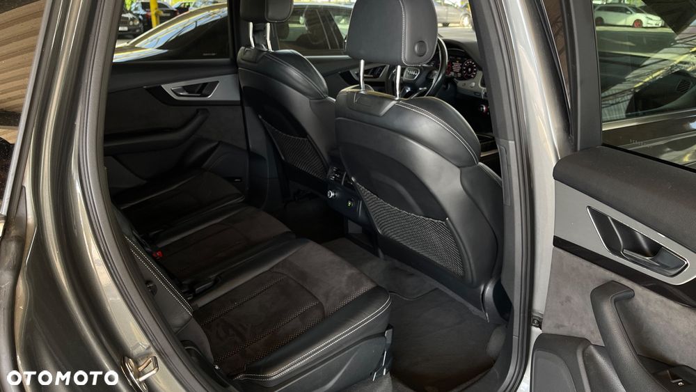Audi Q7 3.0 TDI ultra Quattro Tiptronic - 15