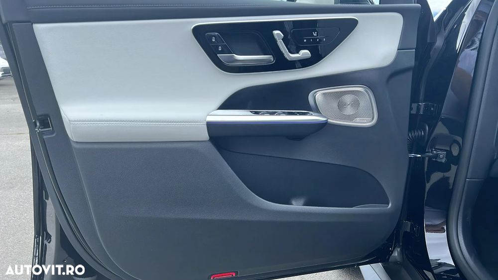 Mercedes-Benz GLC 300 e 4MATIC - 11