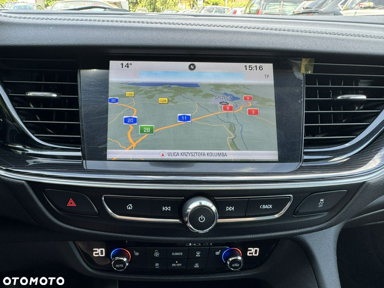 Opel Insignia - 27