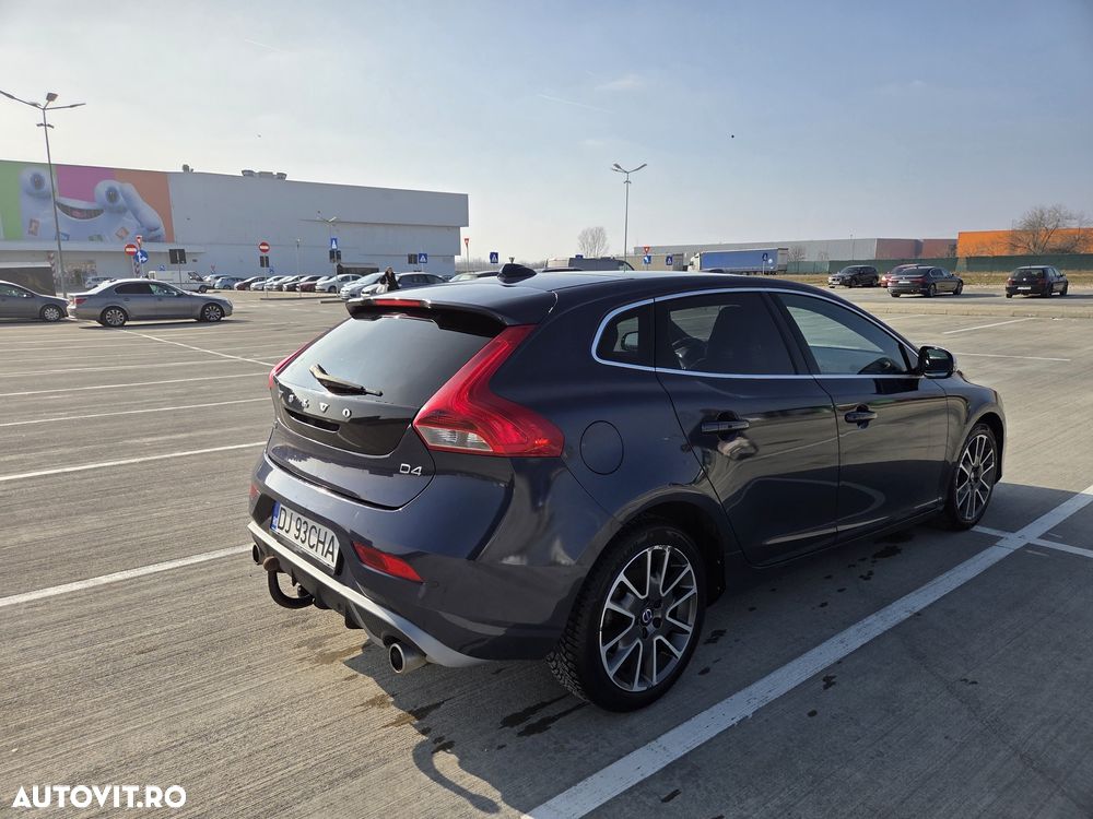 Volvo V40 D4 VEA R-Design - 2