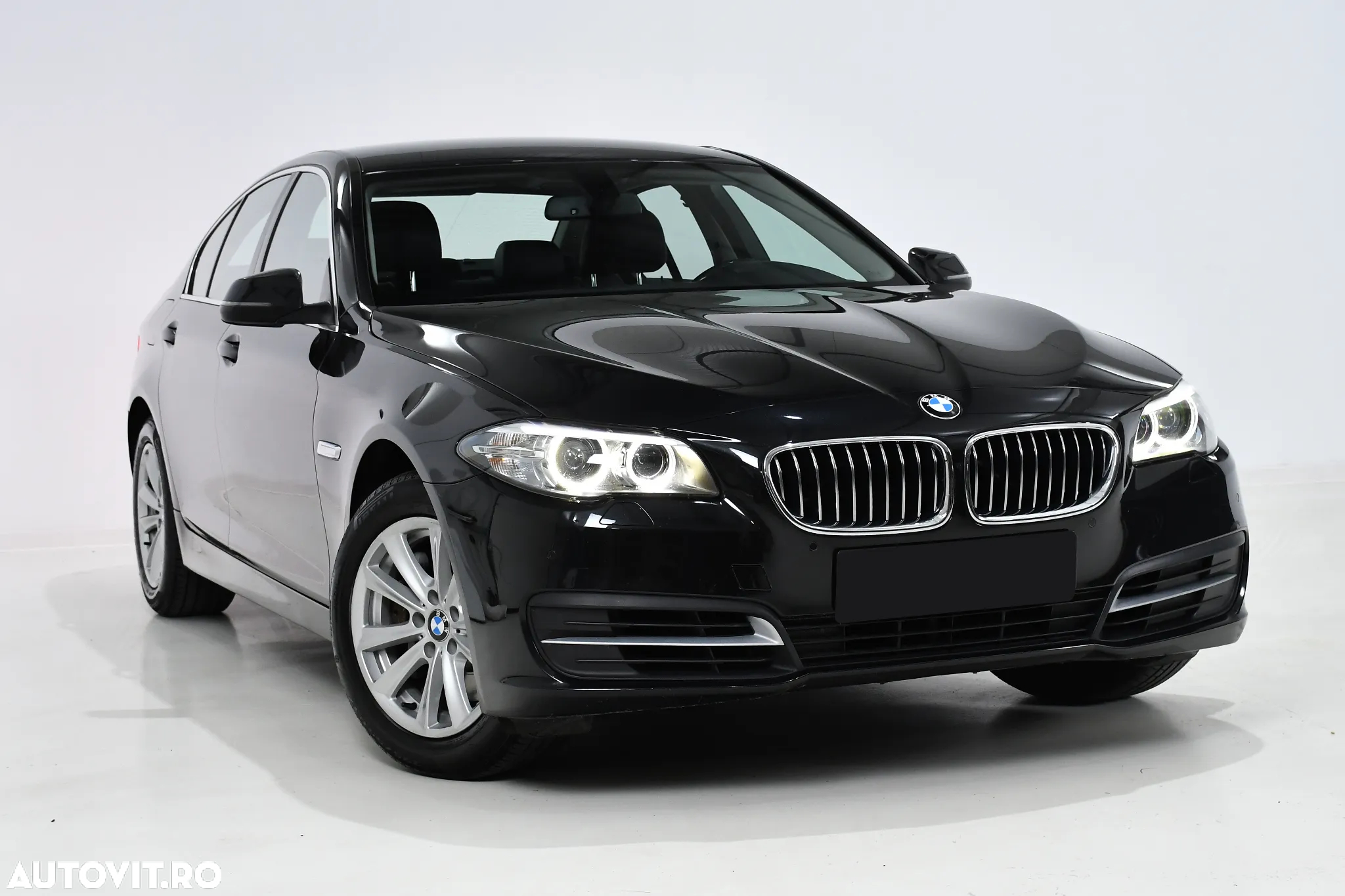 BMW Seria 5 525d xDrive Aut. - 3