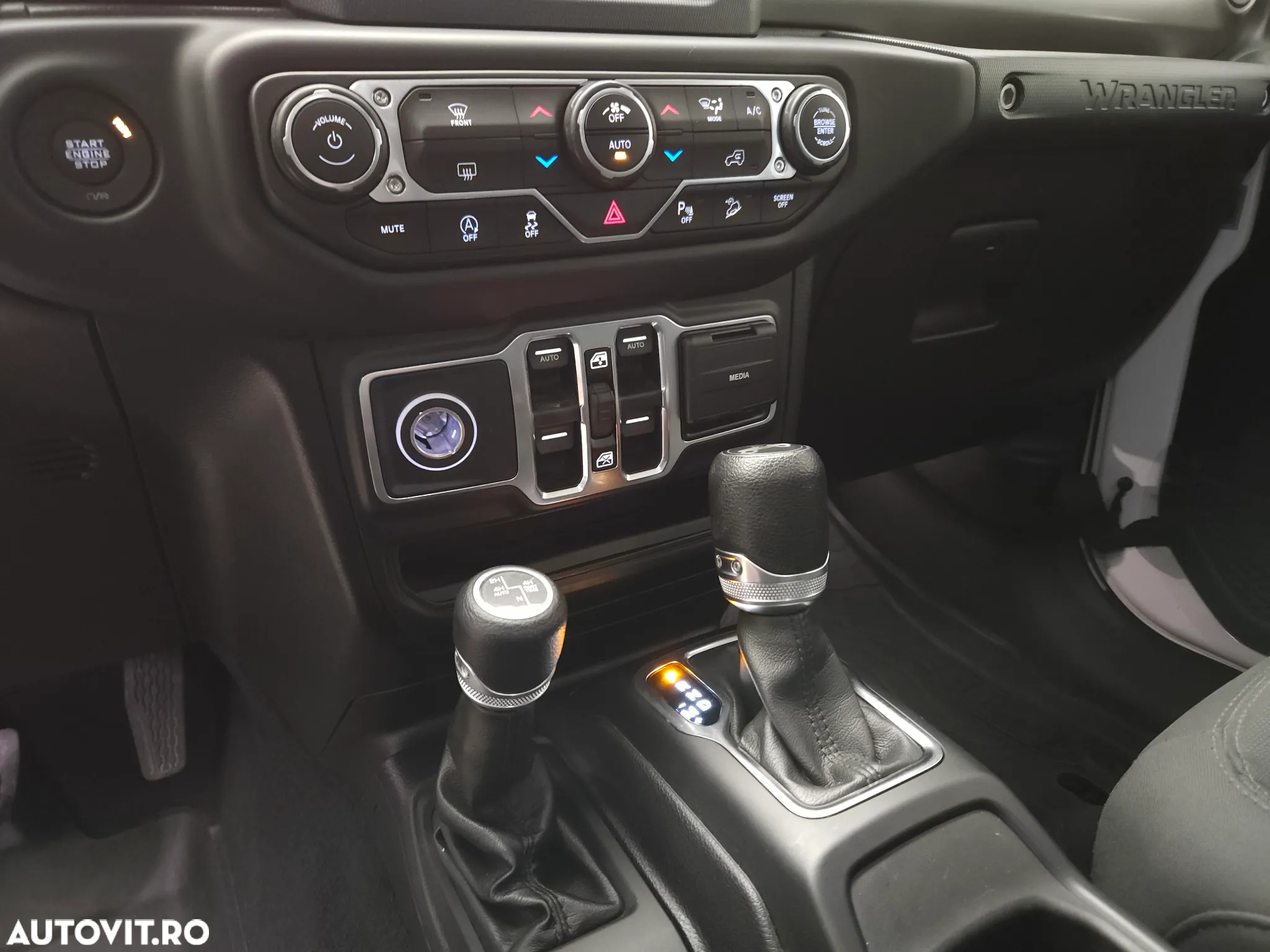 Jeep Wrangler Unlimited 2.2 CRDi AWD Automatik Sport - 14