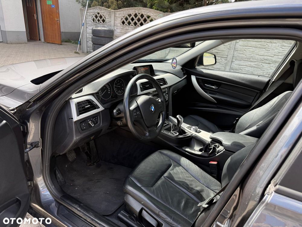 BMW Seria 3 - 14