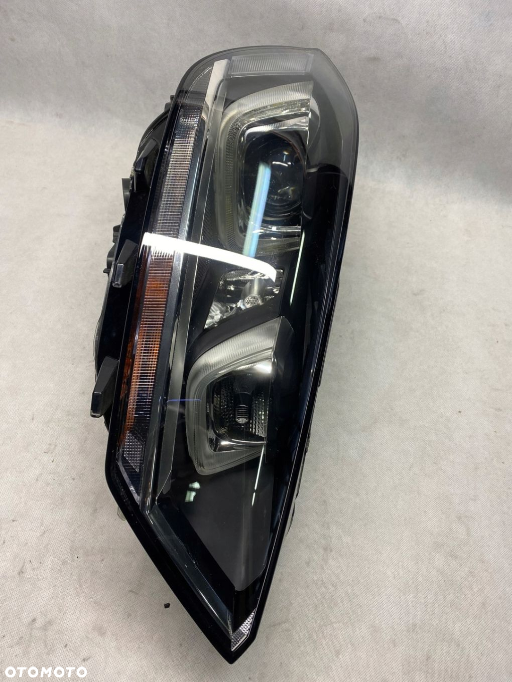 REFLEKTOR PRAWY PRZÓD VW SPORTSVAN XENON - 4