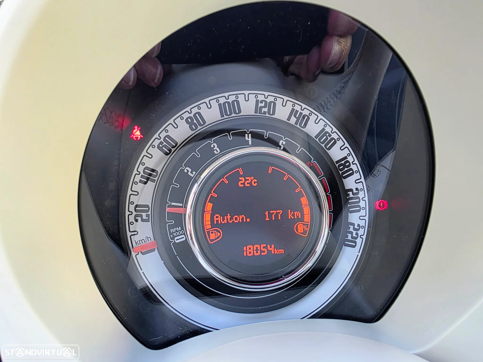 Fiat 500 1.0 Hybrid Lounge - 25