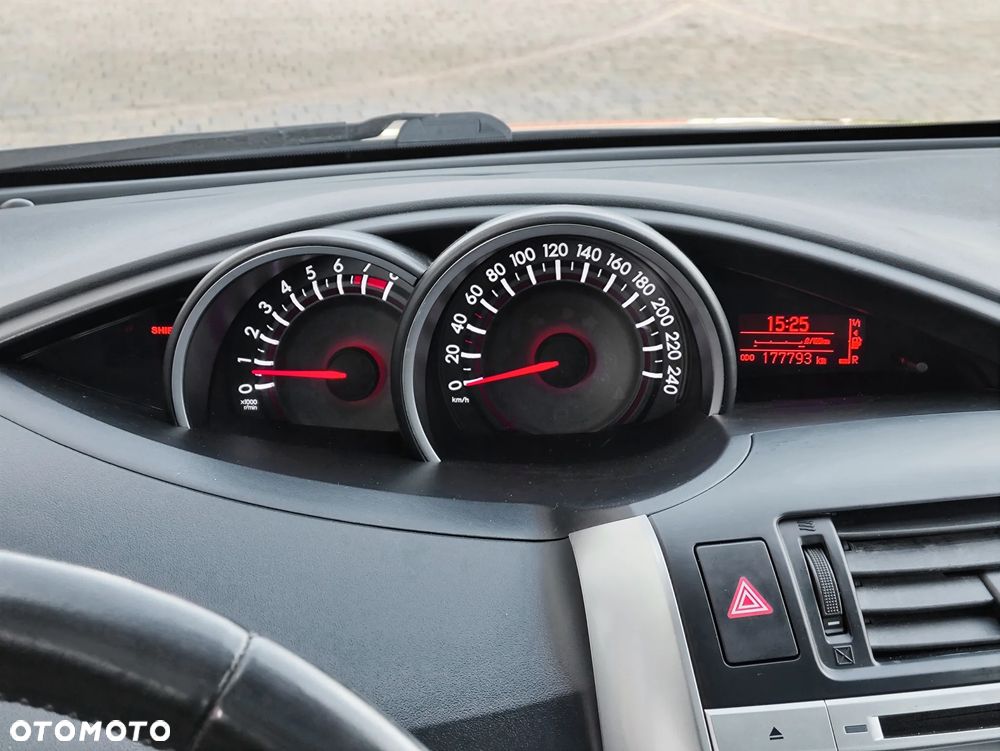 Toyota Verso 1.8 Premium EU6 - 23
