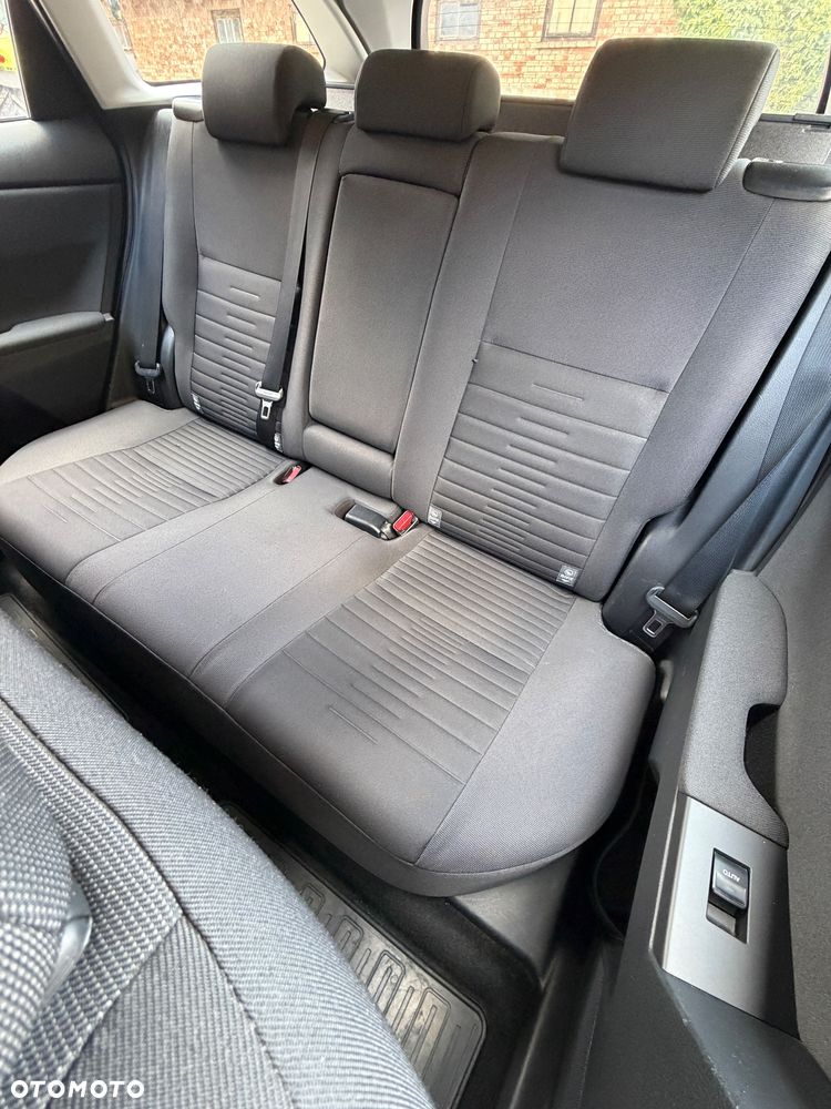 Toyota Auris - 14