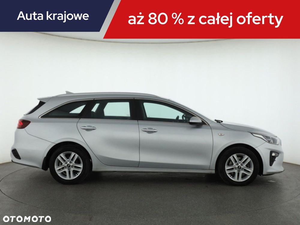 Kia Ceed - 8