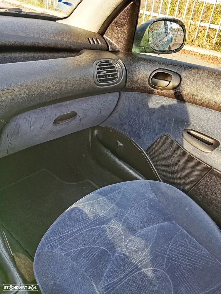 Peugeot 206 1.1 XT - 14