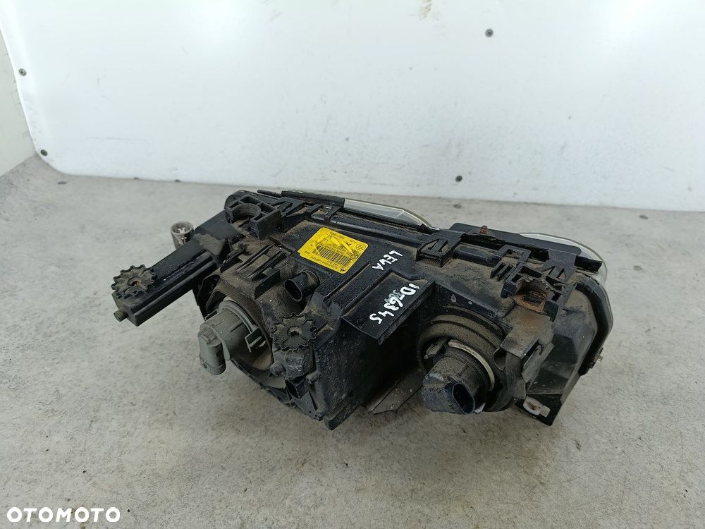 LAMPA PRZÓD LEWA BMW 3 E46 6901969 0301187201  AL - 4
