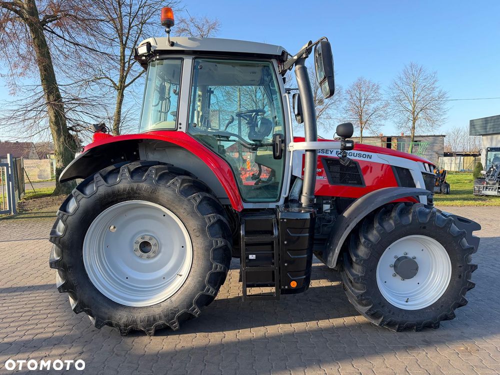 Massey Ferguson 6S.145 Dyna-6 Efficient - 6
