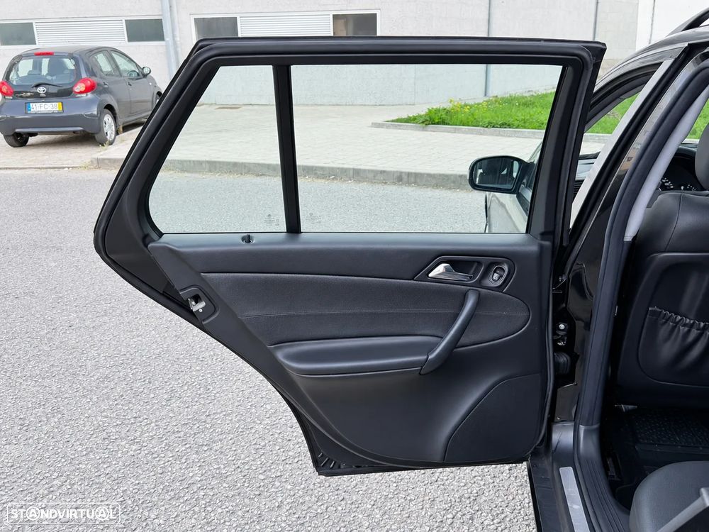 Mercedes-Benz C 220 T CDI Avantgarde - 35