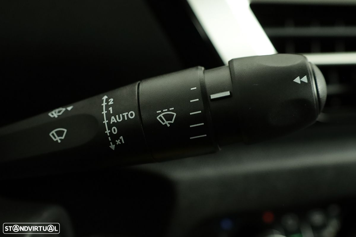 Citroën C4 X 1.2 PureTech Plus EAT8 - 17