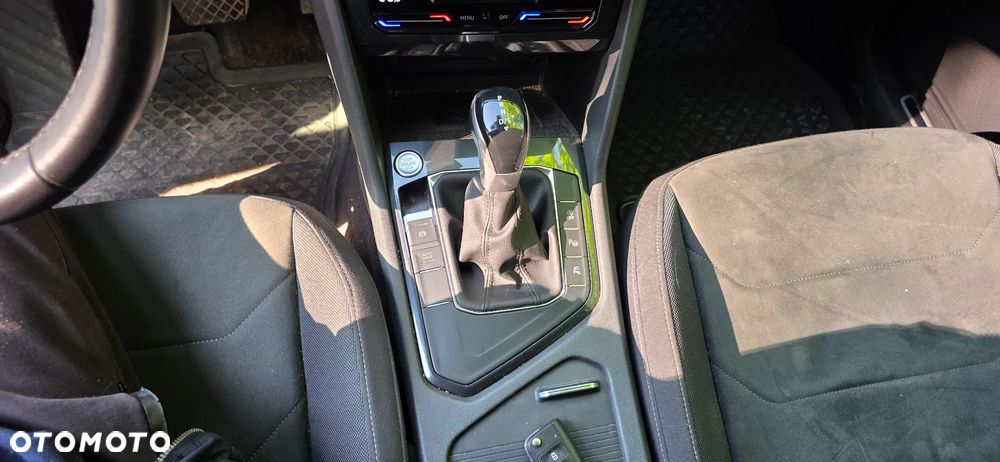 Volkswagen Tiguan 1.5 TSI EVO Elegance DSG - 4