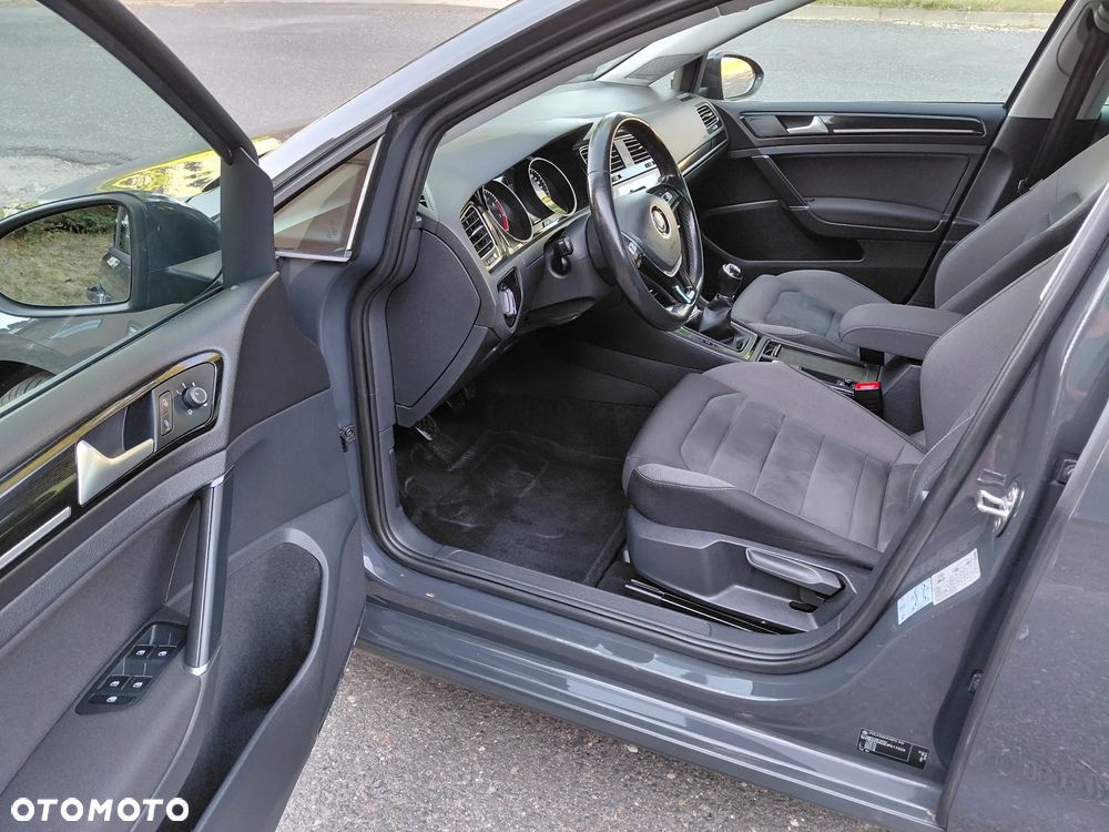 Volkswagen Golf 1.4 TSI BMT Highline - 35