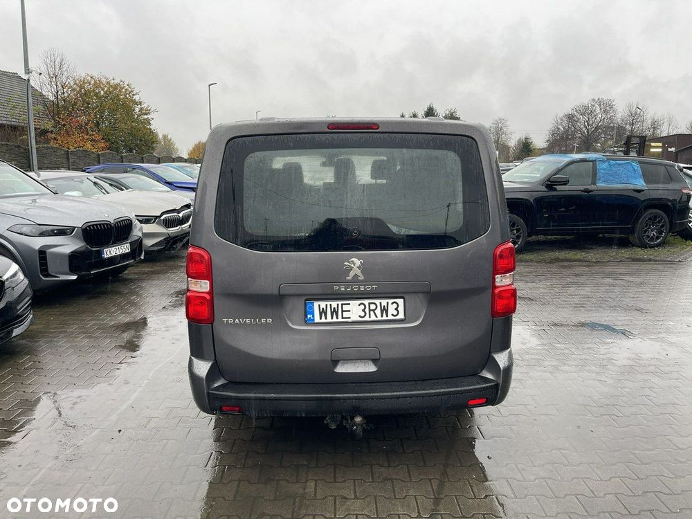 Peugeot Traveller - 9