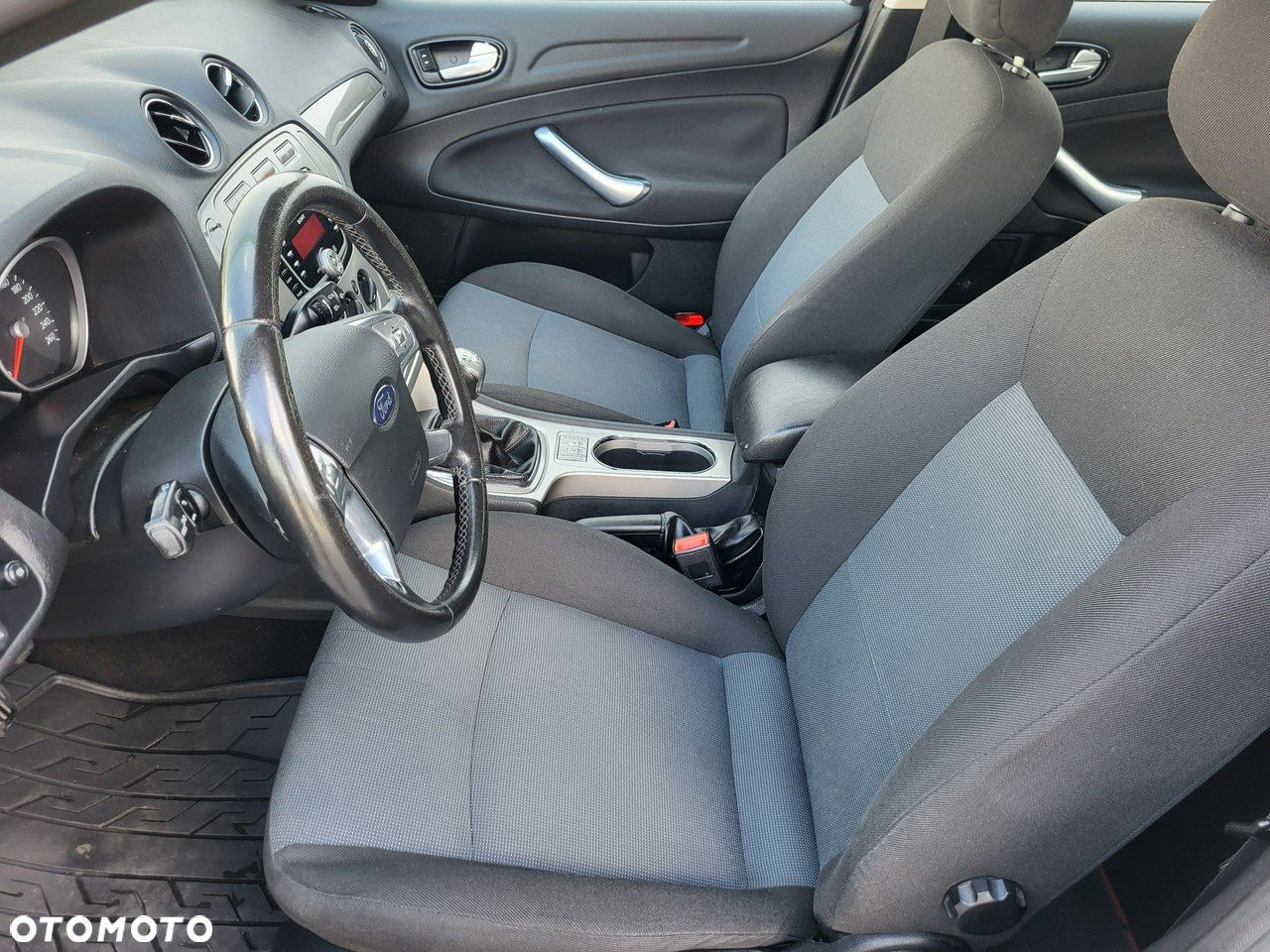 Ford Mondeo - 19