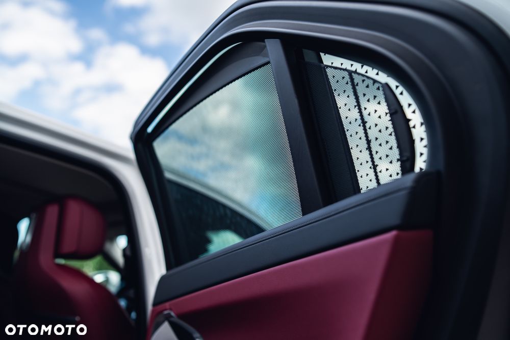 BMW Seria 7 730d xDrive mHEV - 27