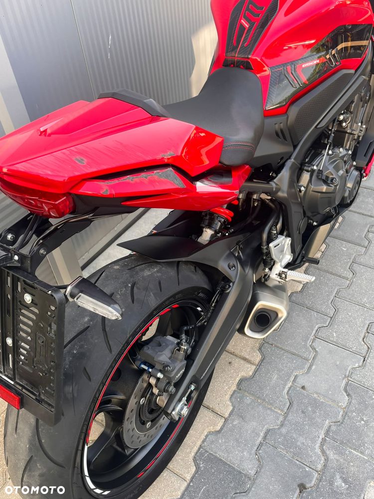 Honda CBR - 7