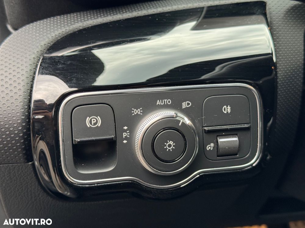 Mercedes-Benz A 180 d 7G-DCT AMG Line - 26