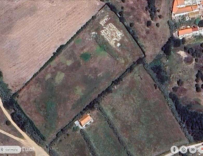 Terreno rústico no centro de Vila Nova de Milfontes 450 metros do mar - Grande imagem: 2/3