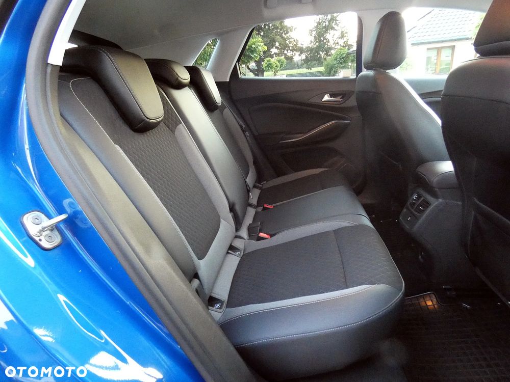 Opel Grandland X 1.6 T Elite S&S - 27