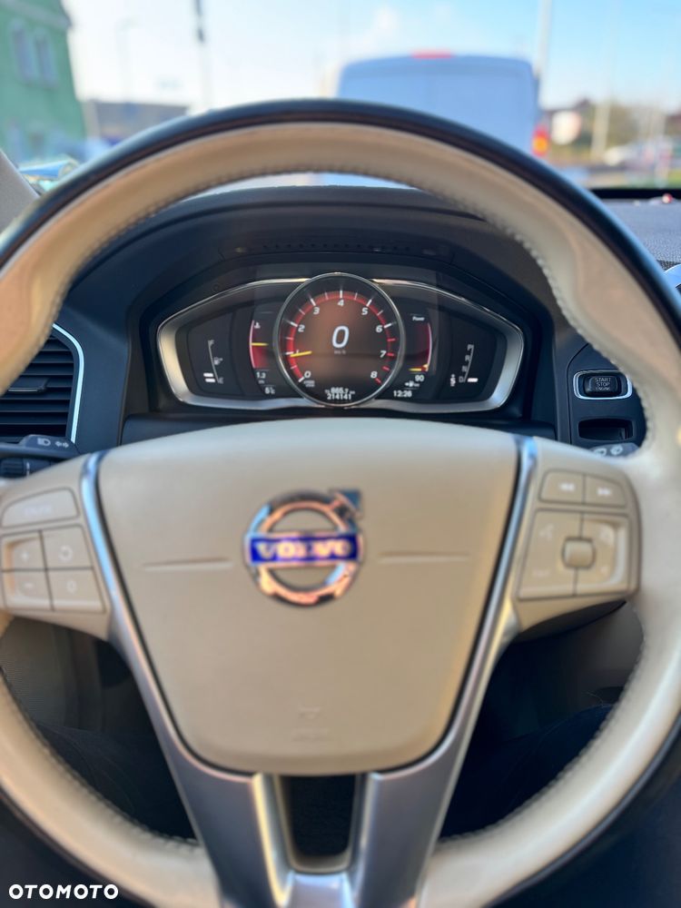 Volvo XC 60 T5 AWD Drive-E Momentum - 12