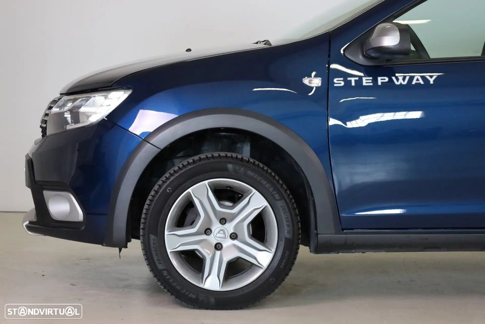 Dacia Logan MCV 0.9 TCe Stepway - 13